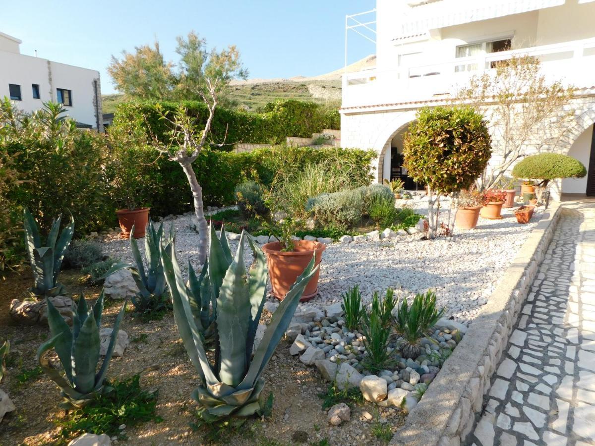 Apartmani Salus Pag Town Extérieur photo
