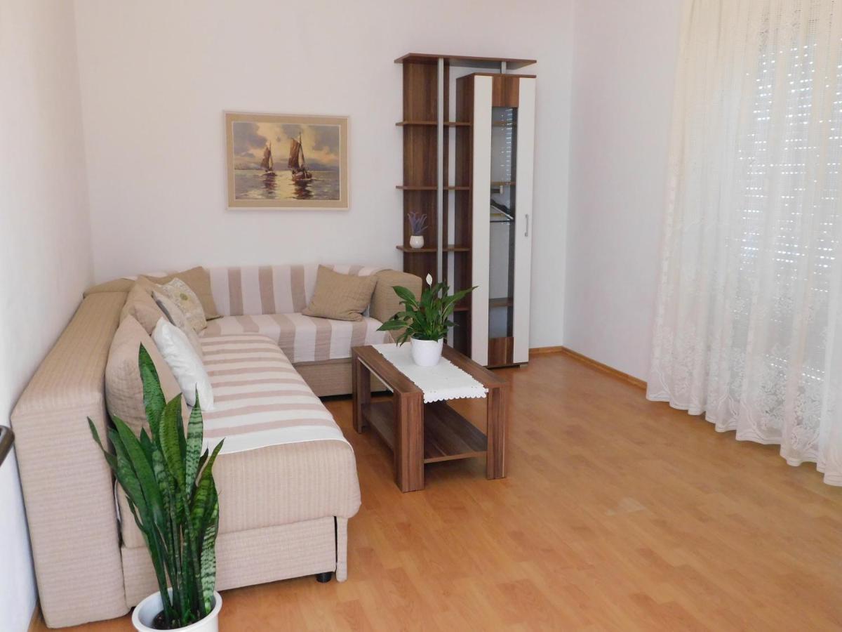 Apartmani Salus Pag Town Extérieur photo
