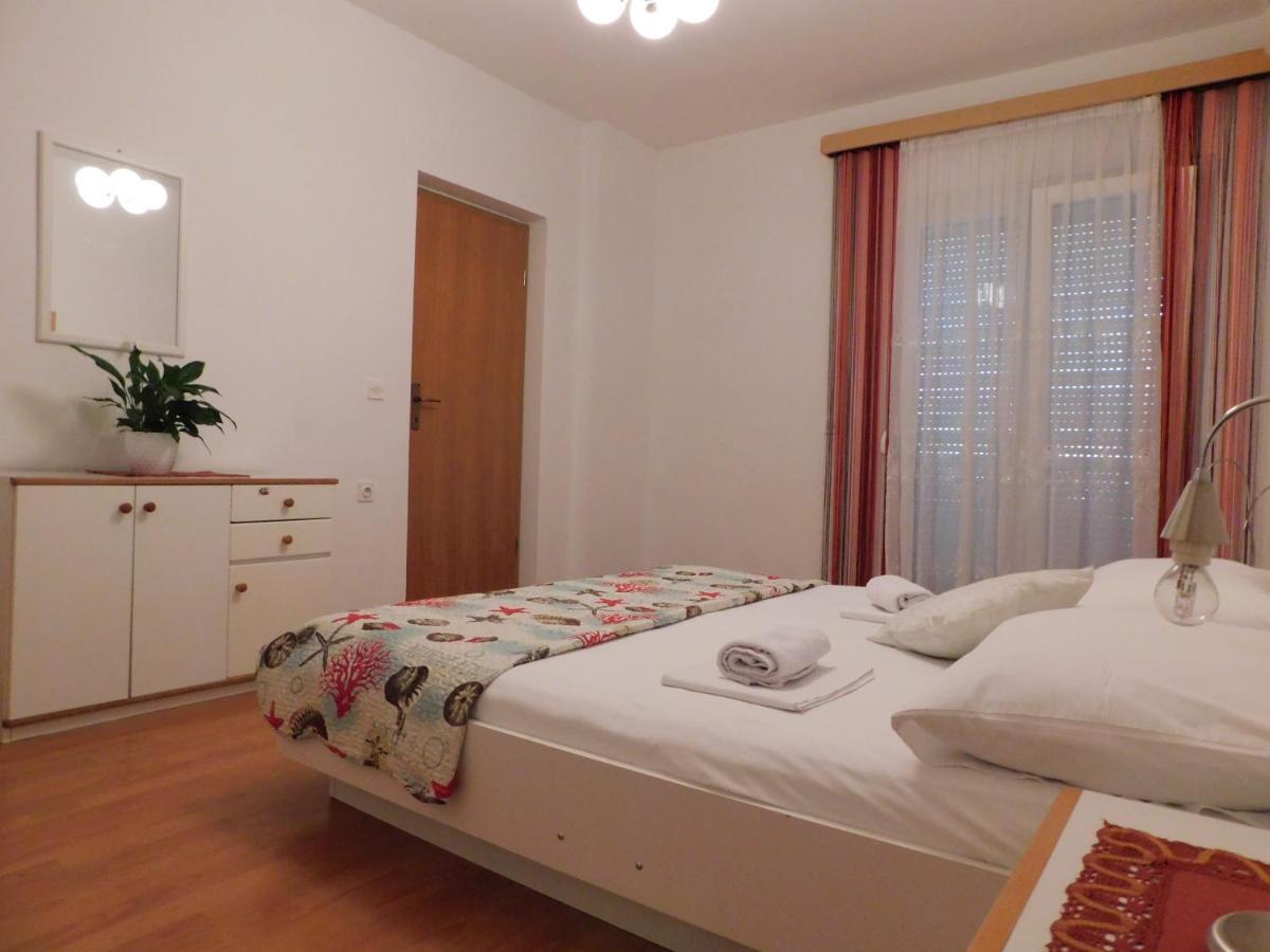 Apartmani Salus Pag Town Extérieur photo