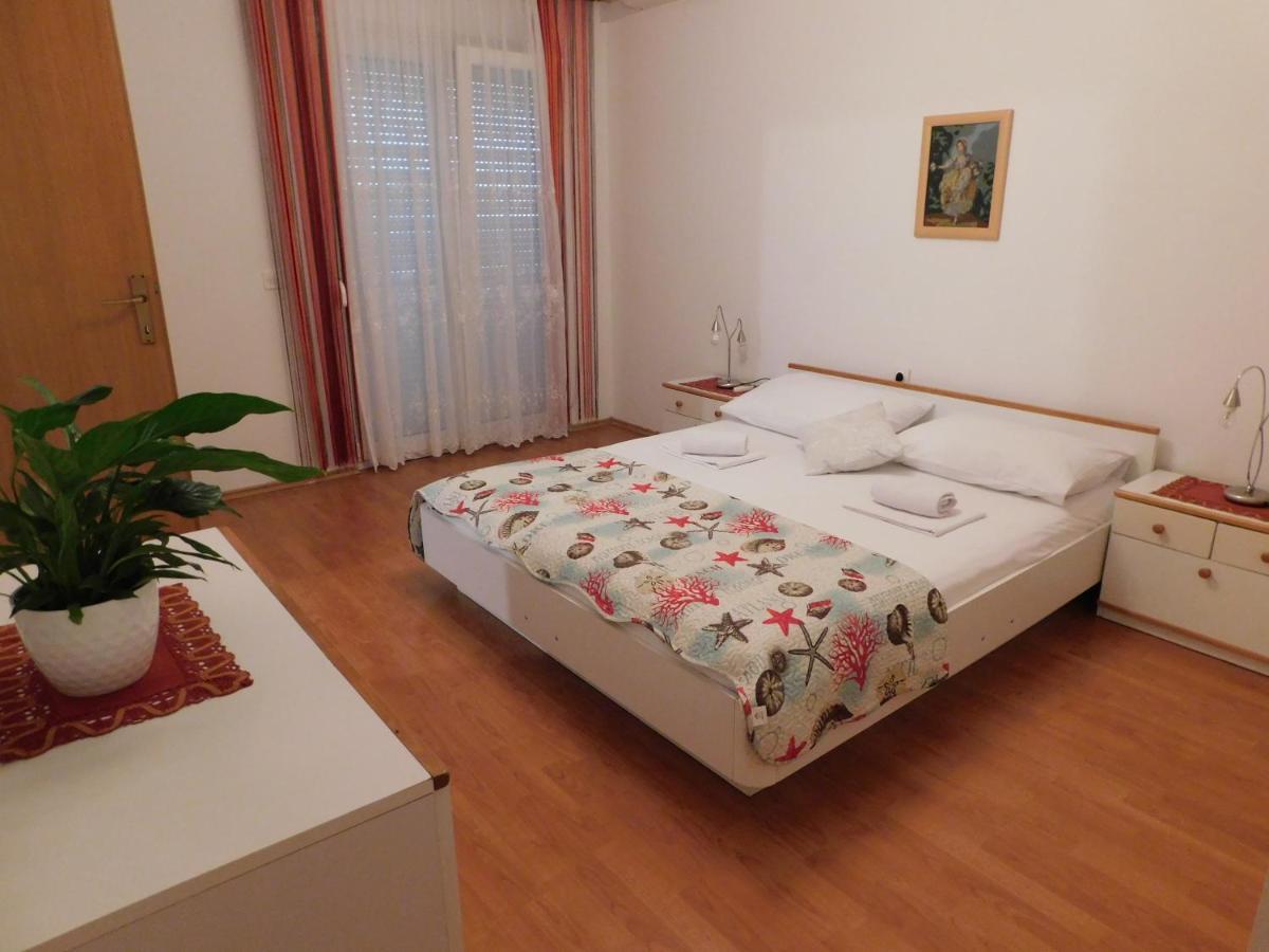 Apartmani Salus Pag Town Extérieur photo