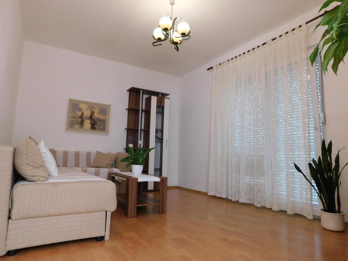 Apartmani Salus Pag Town Extérieur photo