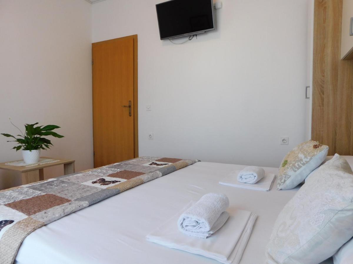 Apartmani Salus Pag Town Extérieur photo