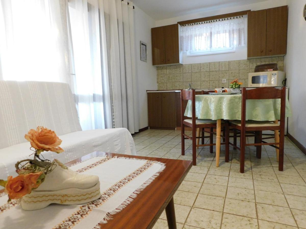 Apartmani Salus Pag Town Extérieur photo