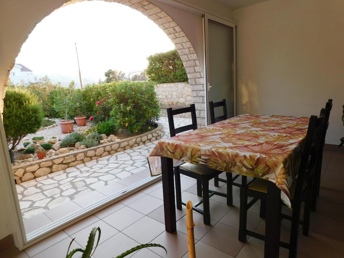 Apartmani Salus Pag Town Extérieur photo